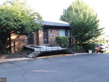 311 MAPLE AVENUE W, UNIT E, VIENNA, VA 22180