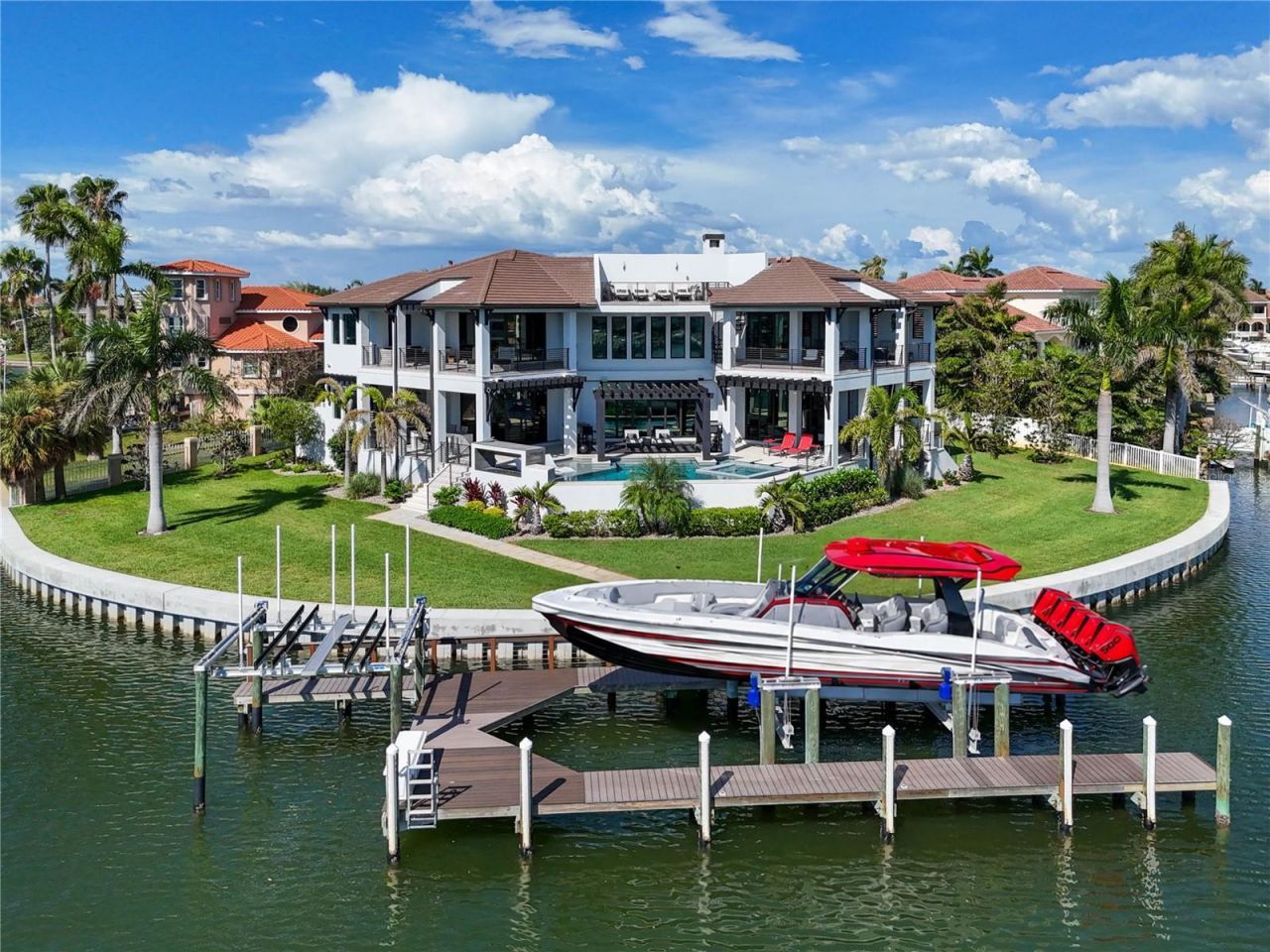206 6th Street E, Tierra Verde, FL 33715 Photo