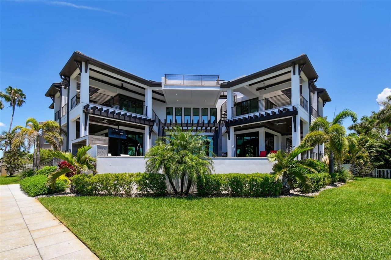 206 6th Street E, Tierra Verde, FL 33715 Photo