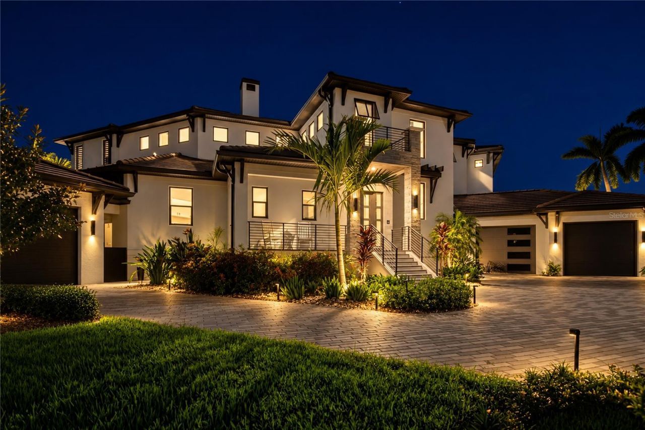 206 6th Street E, Tierra Verde, FL 33715 Photo
