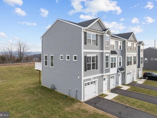 2050 TERRACE VIEW LANE, MECHANICSBURG, PA 17055