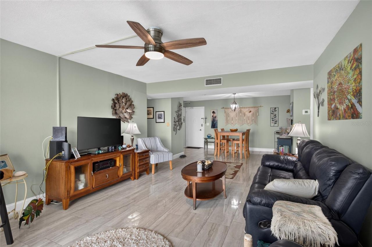 1 Key Capri , Unit 704W, Treasure Island, FL 33706 Photo