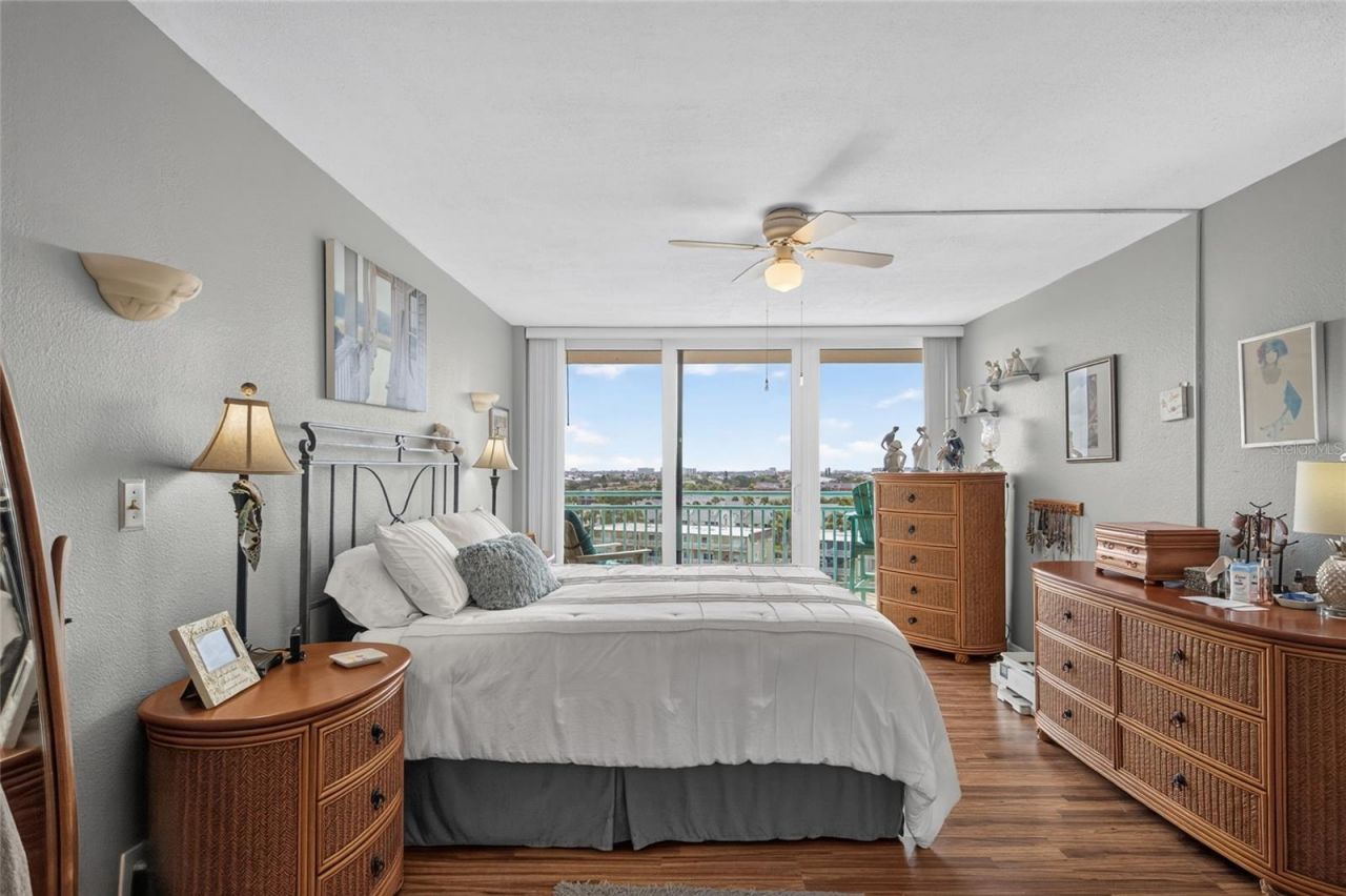 1 Key Capri , Unit 704W, Treasure Island, FL 33706 Photo