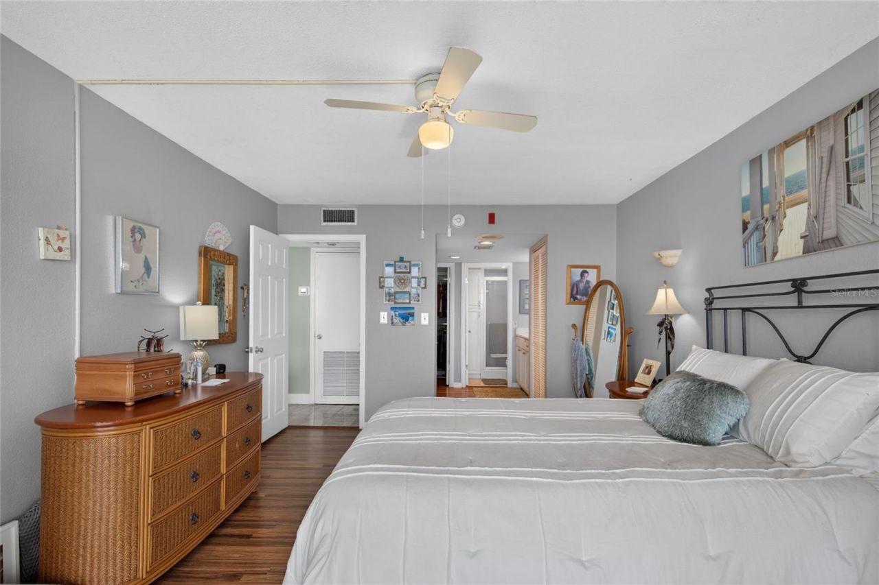 1 Key Capri , Unit 704W, Treasure Island, FL 33706 Photo