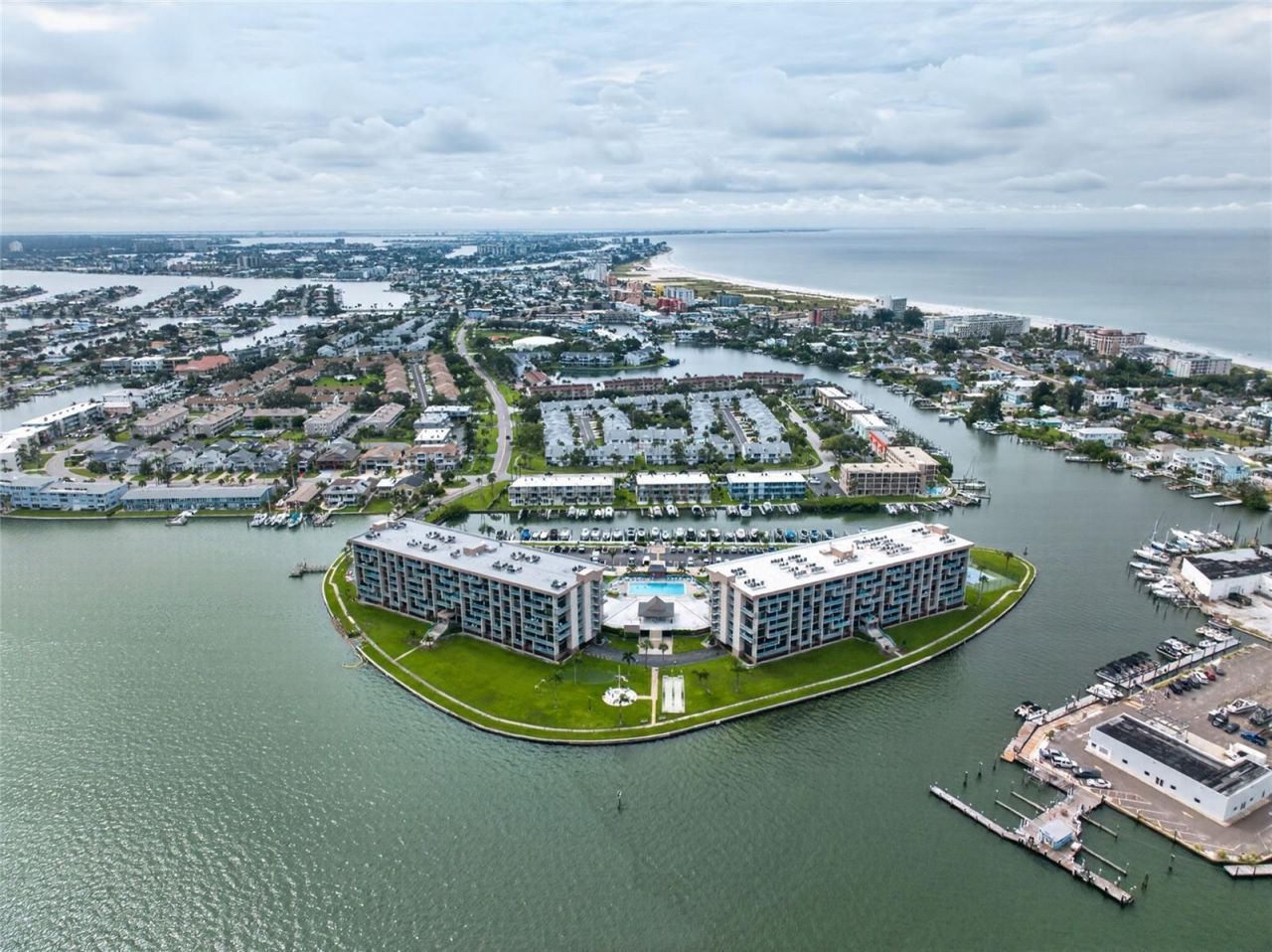 1 Key Capri , Unit 704W, Treasure Island, FL 33706 Photo