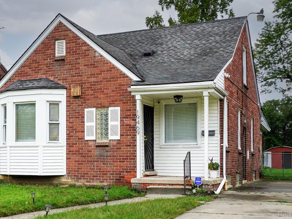 19469 Whitcomb Street, Detroit, Mi 48235