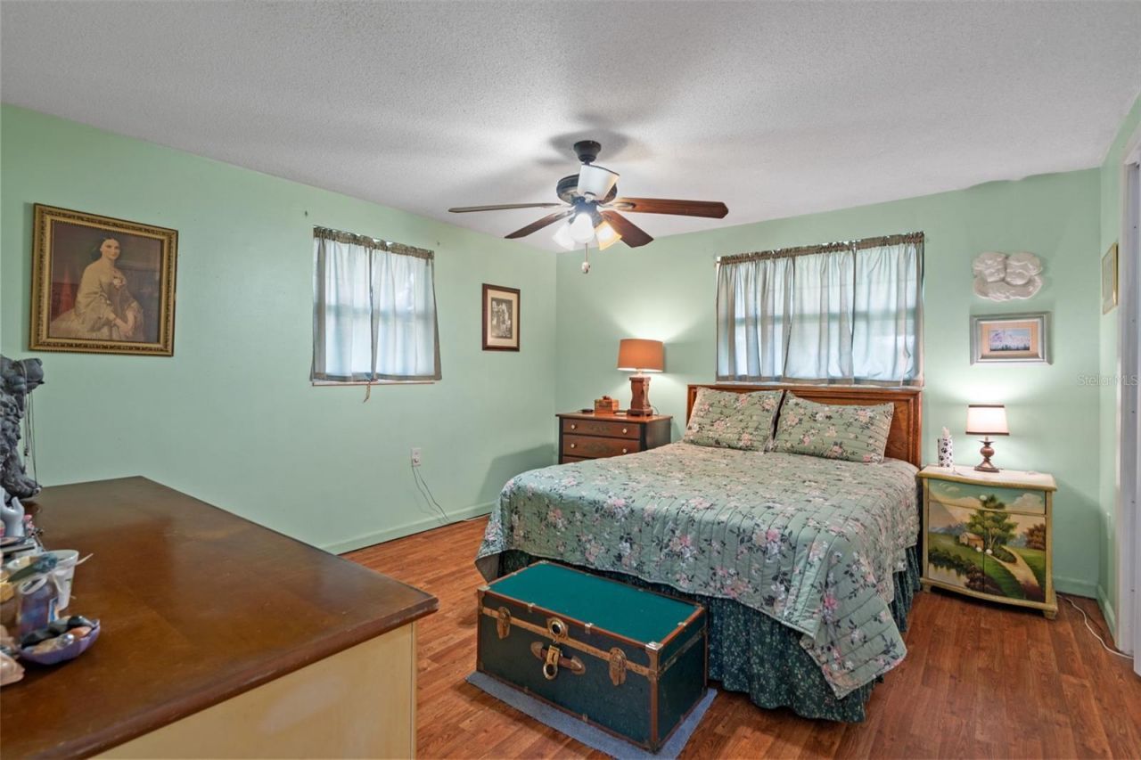 5253 Forest Hills Drive , Holiday, FL 34690 Photo