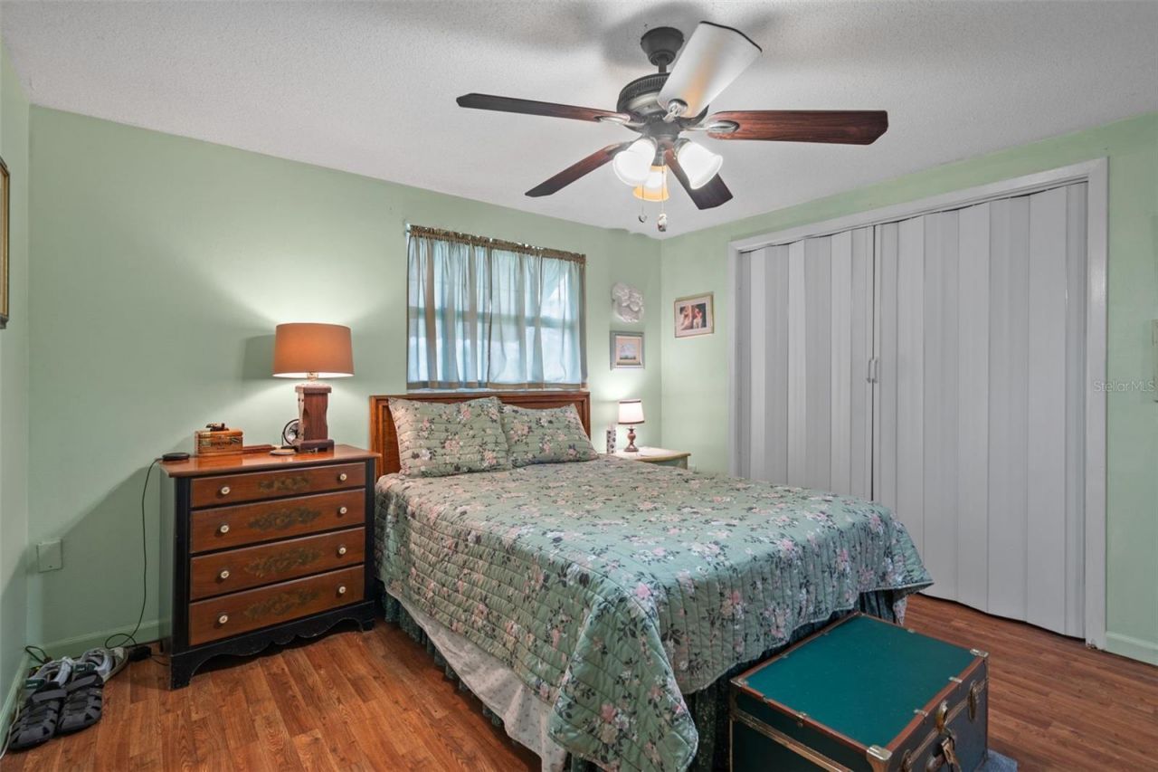 5253 Forest Hills Drive , Holiday, FL 34690 Photo