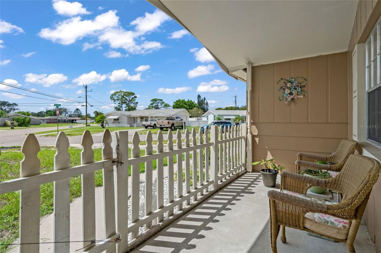 5253 Forest Hills Drive , Holiday, FL 34690 Photo