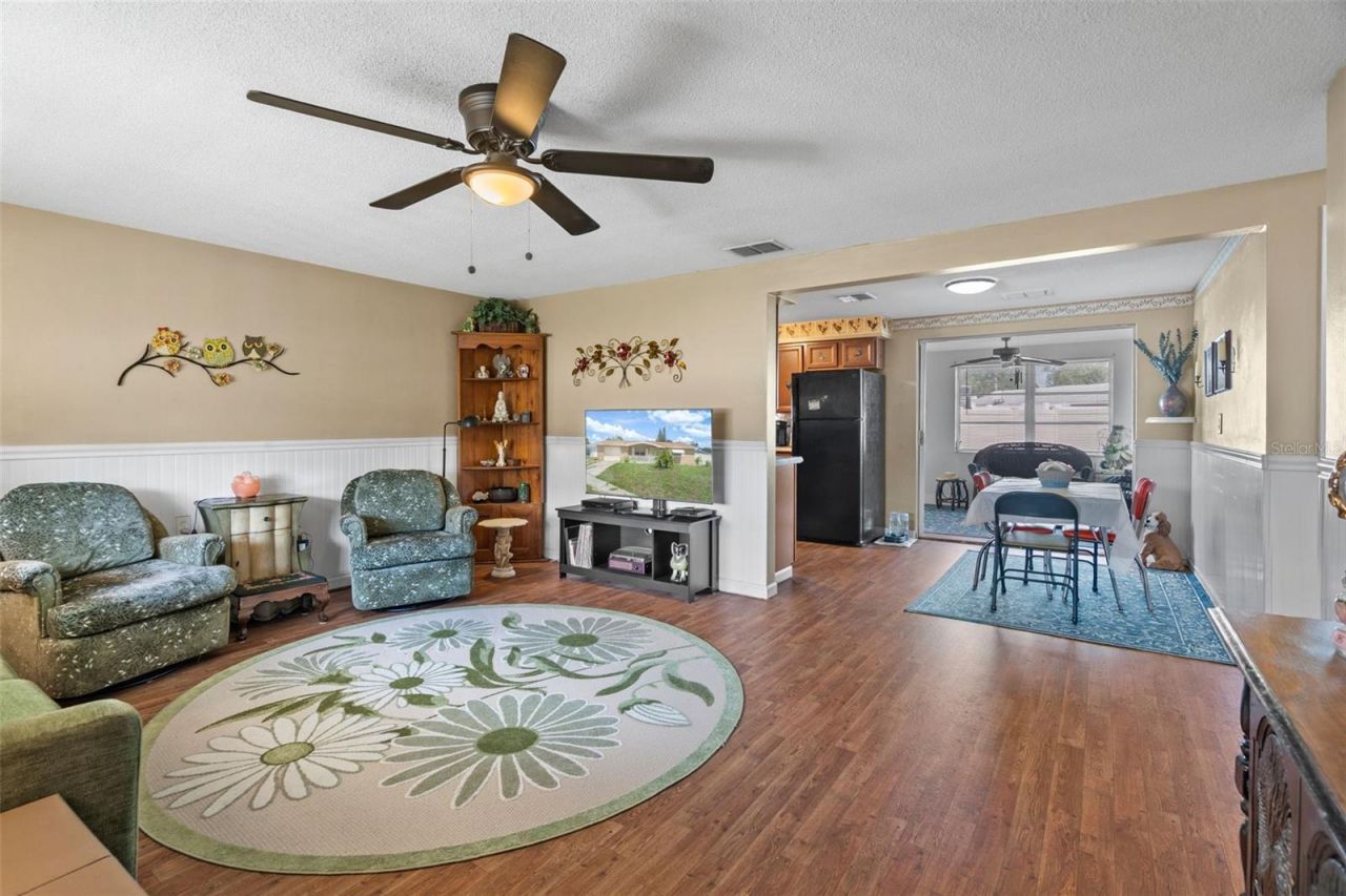 5253 Forest Hills Drive , Holiday, FL 34690 Photo