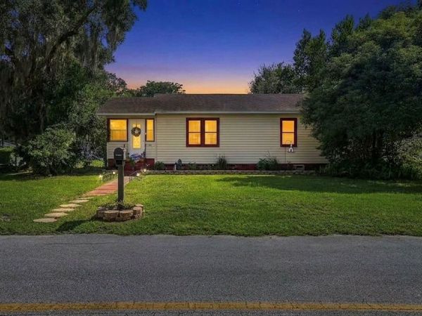 614 W PENNSYLVANIA AVENUE, DELAND, FL 32720