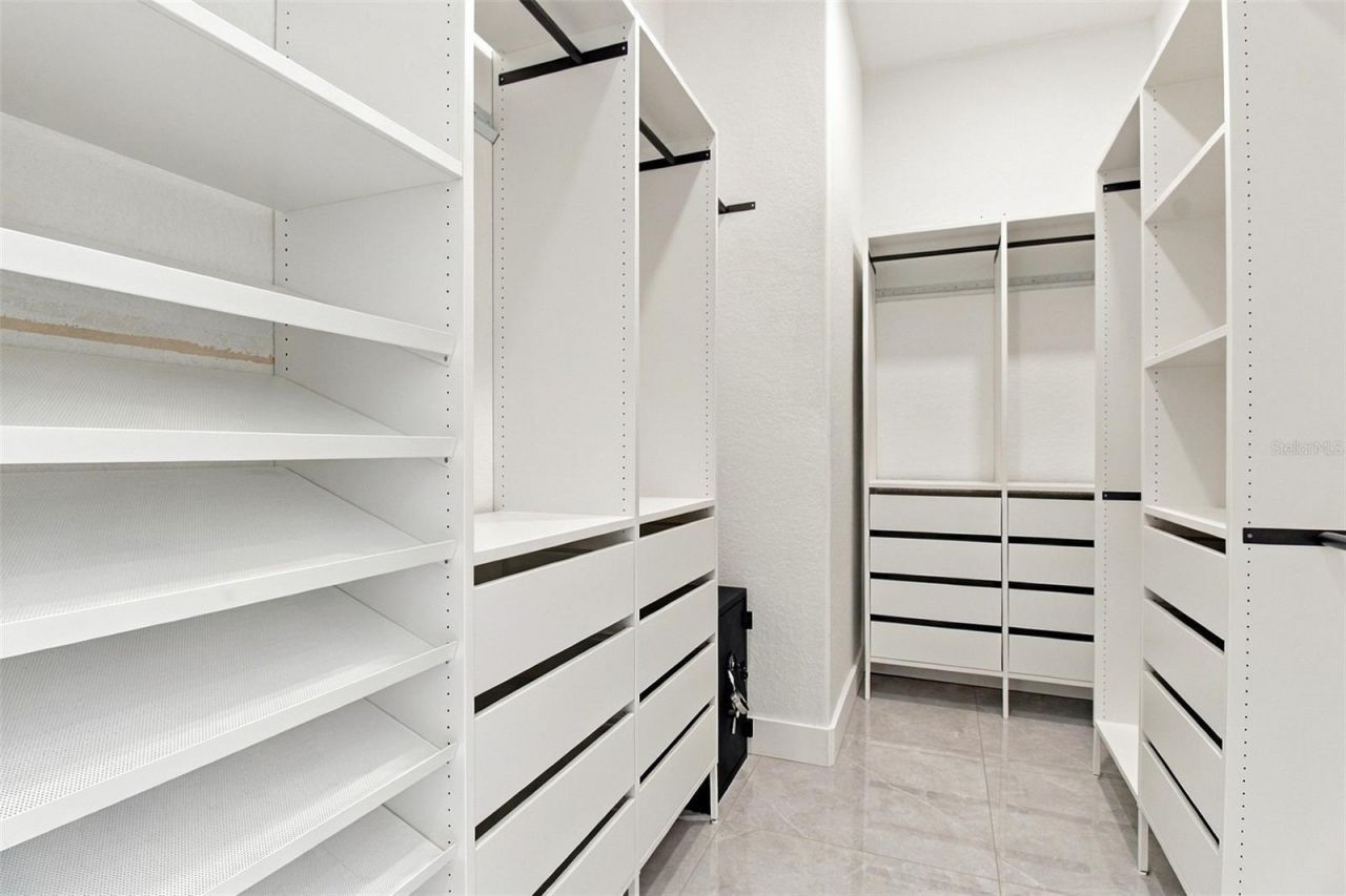 1022 Paseo Del Rio Ne, Unit 1022, Saint Petersburg, FL 33702 Photo