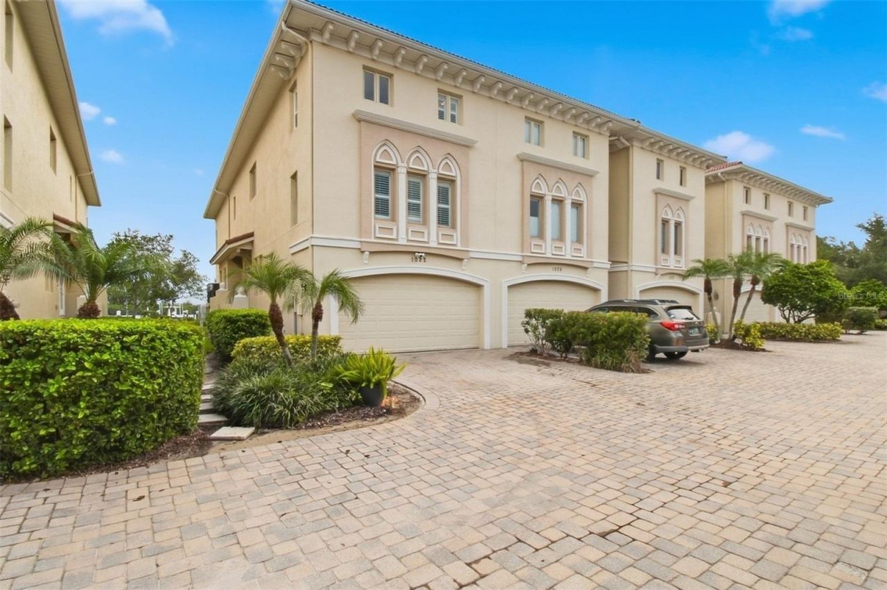 1022 Paseo Del Rio Ne, Unit 1022, Saint Petersburg, FL 33702 Photo