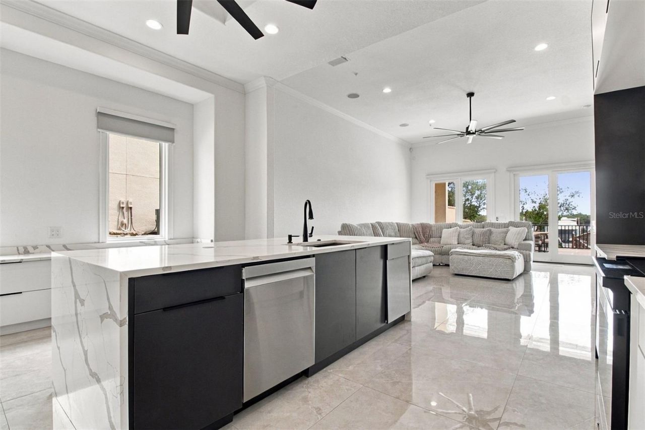 1022 Paseo Del Rio Ne, Unit 1022, Saint Petersburg, FL 33702 Photo
