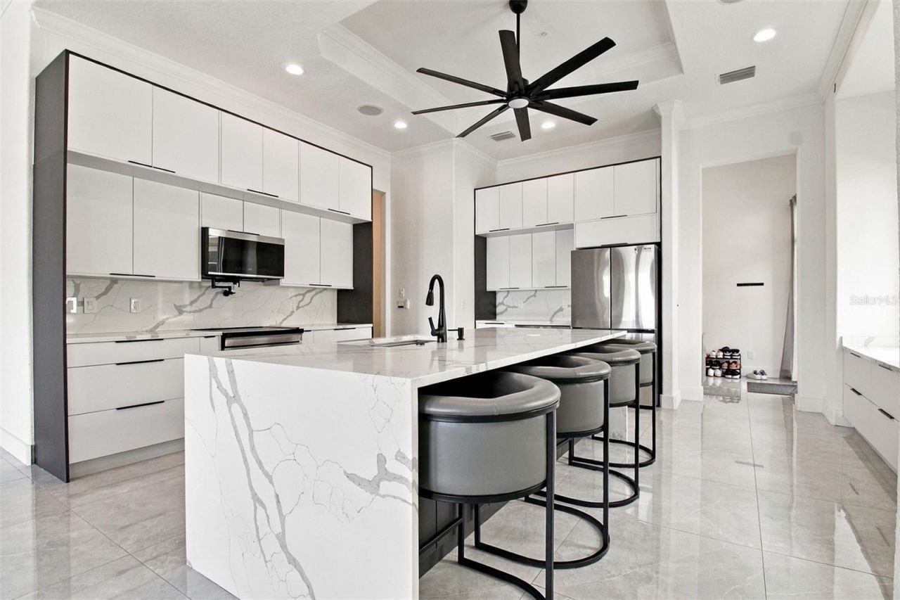 1022 Paseo Del Rio Ne, Unit 1022, Saint Petersburg, FL 33702 Photo