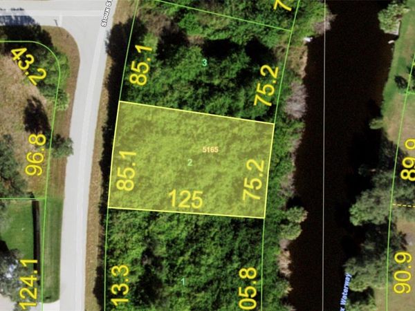 7474 SIOUX STREET , PORT CHARLOTTE, FL 33981