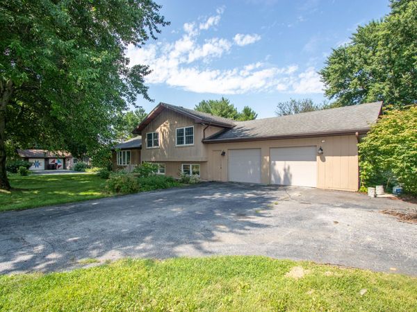 184 S 200 W , Valparaiso, IN 46385