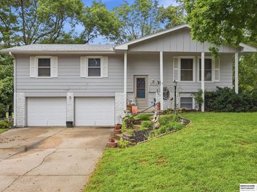 3818 N 95th Street, Omaha, NE 68134