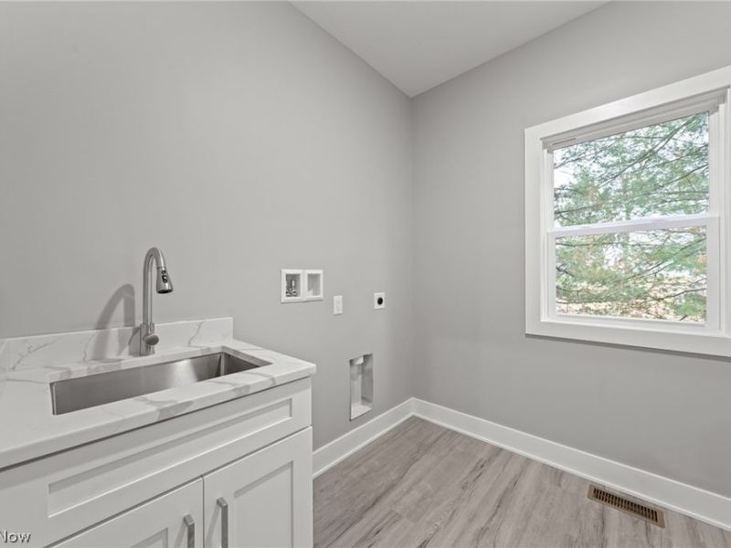 SL Ameer Drive, Oakwood Village, OH 44146 Photo 22