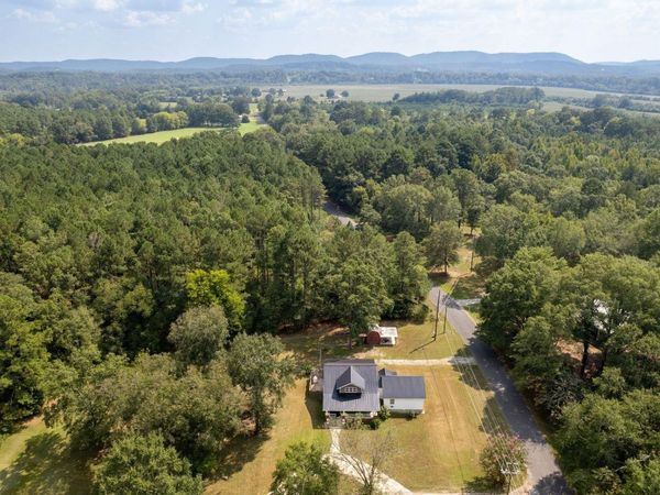 18 Jones Road, Gadsden, AL 35901