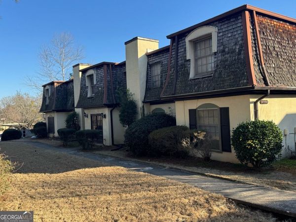 102 Rue Fontaine, Lithonia, GA 30038