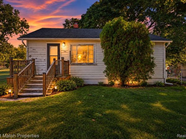 780 Robinwood Street, Pontiac, Mi 48340