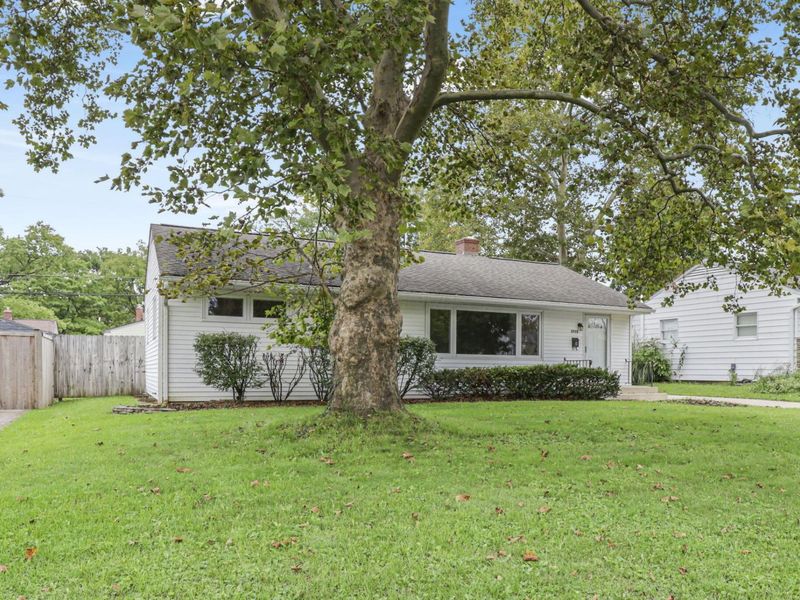 2722 Woodstock Road, Columbus, OH 43221 Photo 2