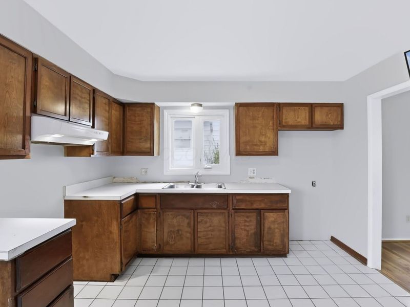 2722 Woodstock Road, Columbus, OH 43221 Photo 22
