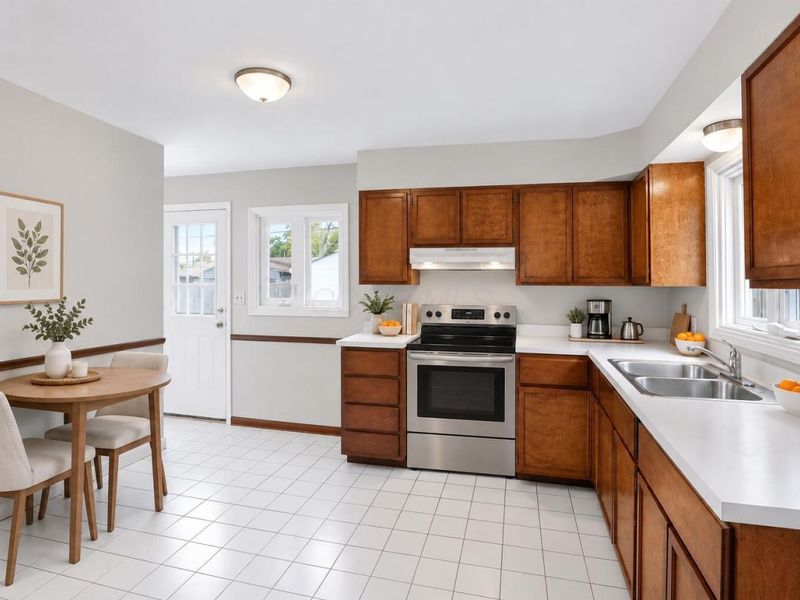 2722 Woodstock Road, Columbus, OH 43221 Photo 23