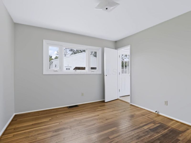 2722 Woodstock Road, Columbus, OH 43221 Photo 32