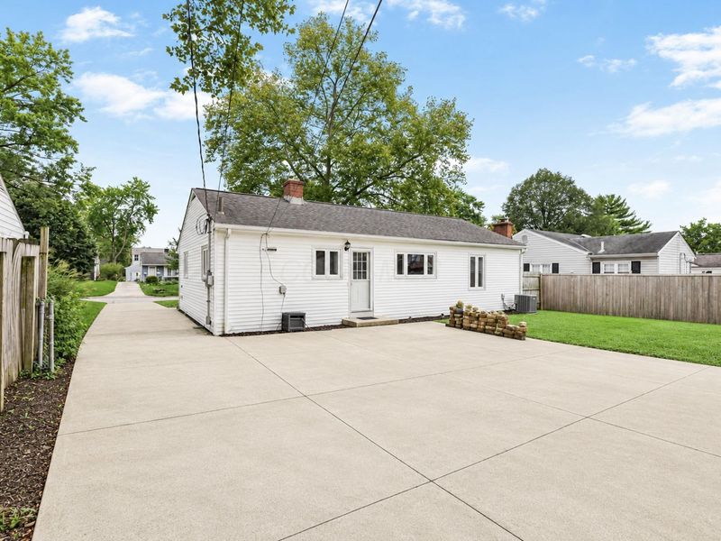 2722 Woodstock Road, Columbus, OH 43221 Photo 6