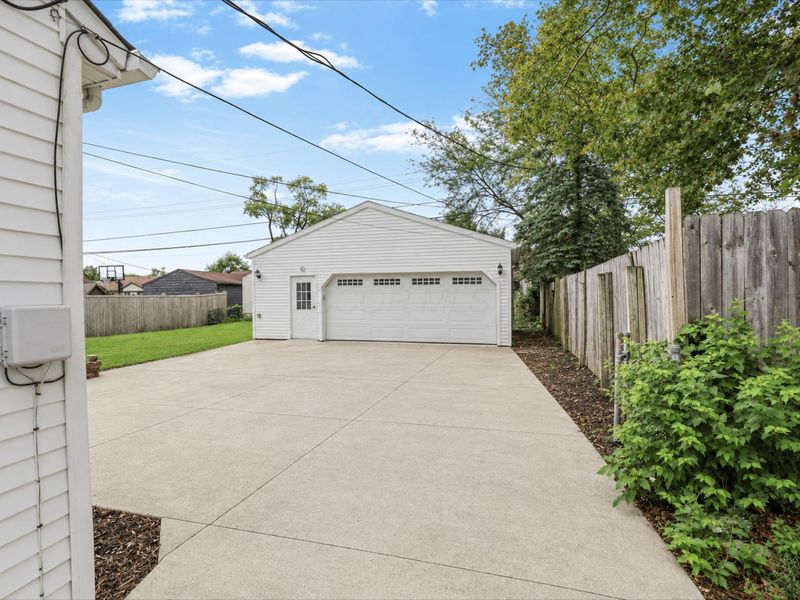 2722 Woodstock Road, Columbus, OH 43221 Photo 9