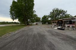 3268 N U.s. Highway 52  photo 4