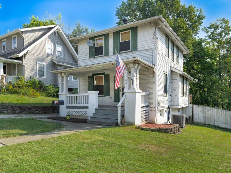 1706 Wyoming Avenue, Cincinnati, OH 45205 Photo 2