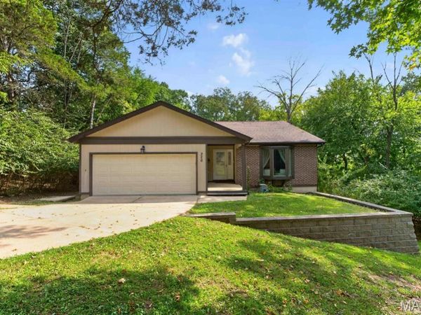 226 Walden Court, Unincorporated, MO 63025