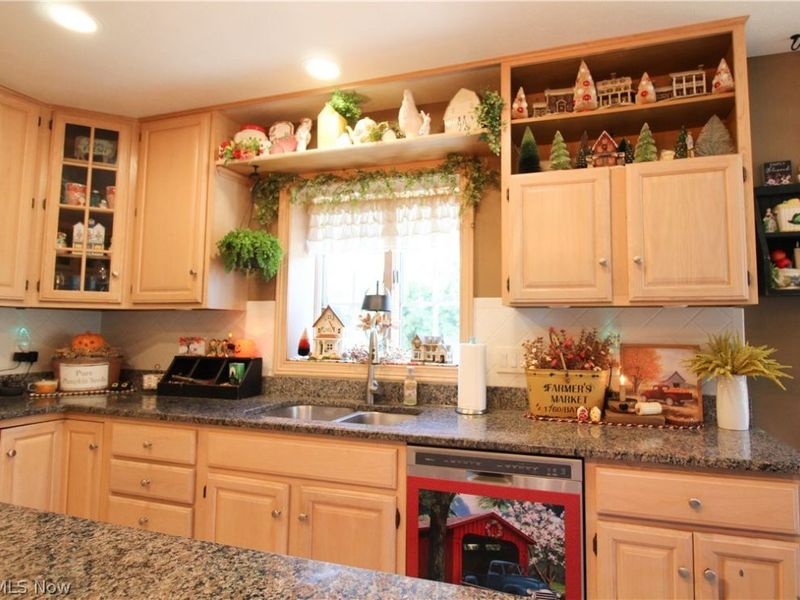 262 Topaz Circle, Canfield, OH 44406 Photo 15