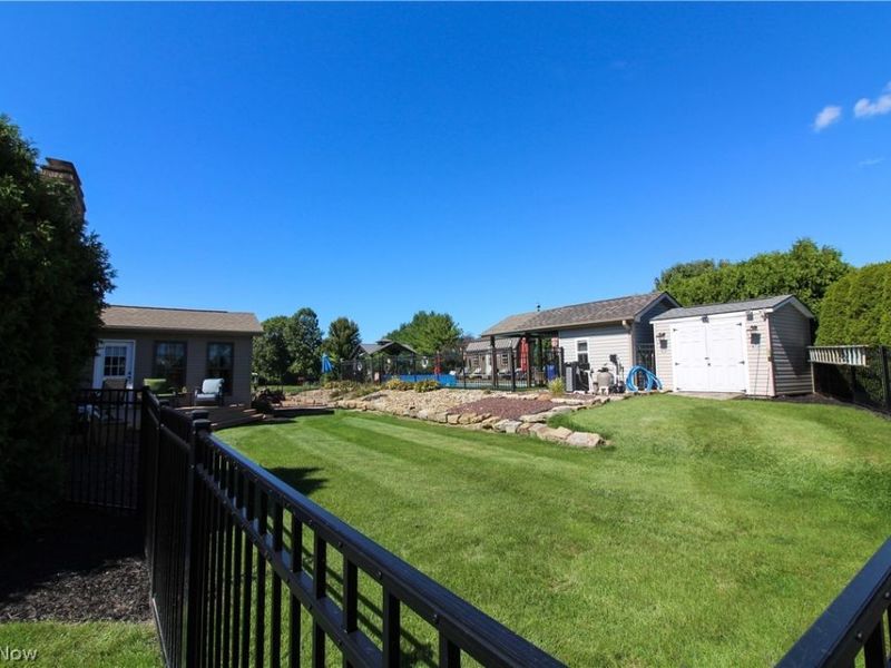 262 Topaz Circle, Canfield, OH 44406 Photo 3