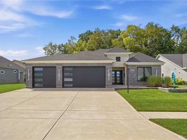 9493 Monaco Circle, Centerville, OH 45458