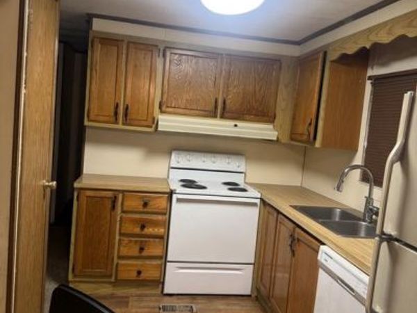 5112 GALEN DRIVE , MORRISVILLE, PA 19067