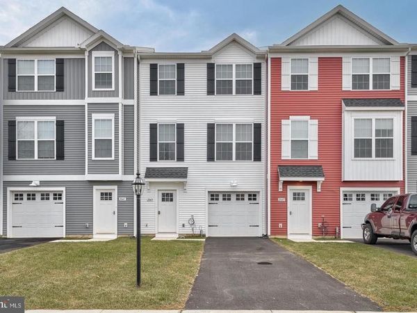 2047 TERRACE VIEW LANE , MECHANICSBURG, PA 17055