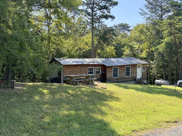 1560 Mayflower Lane, Dandridge, TN 37725