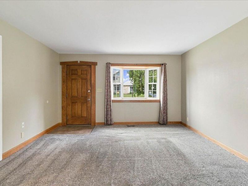 759 Mark Drive, Urbana, OH 43078 Photo 10