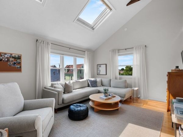 17 Herschel St, Unit 3, Lynn, MA 01902