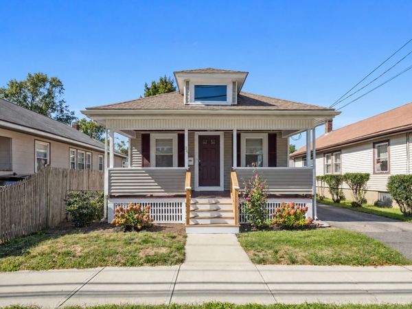 34 Baxter Ave, Quincy, MA 02169