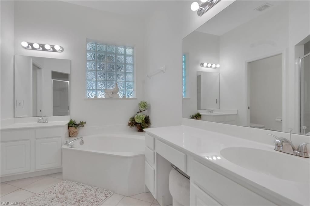 1224 Chelmsford Ct , Naples, FL 34104 Photo