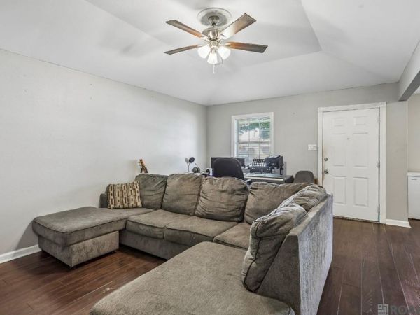 1600 Van Arpel Dr, Laplace, LA 70068