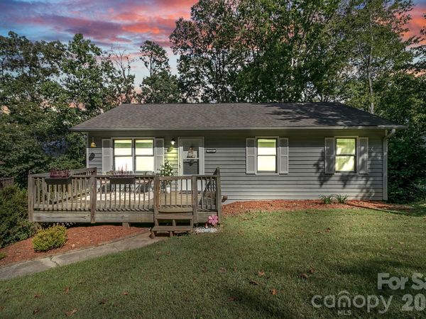 148 Stradley Mountain Road, Asheville, NC 28806