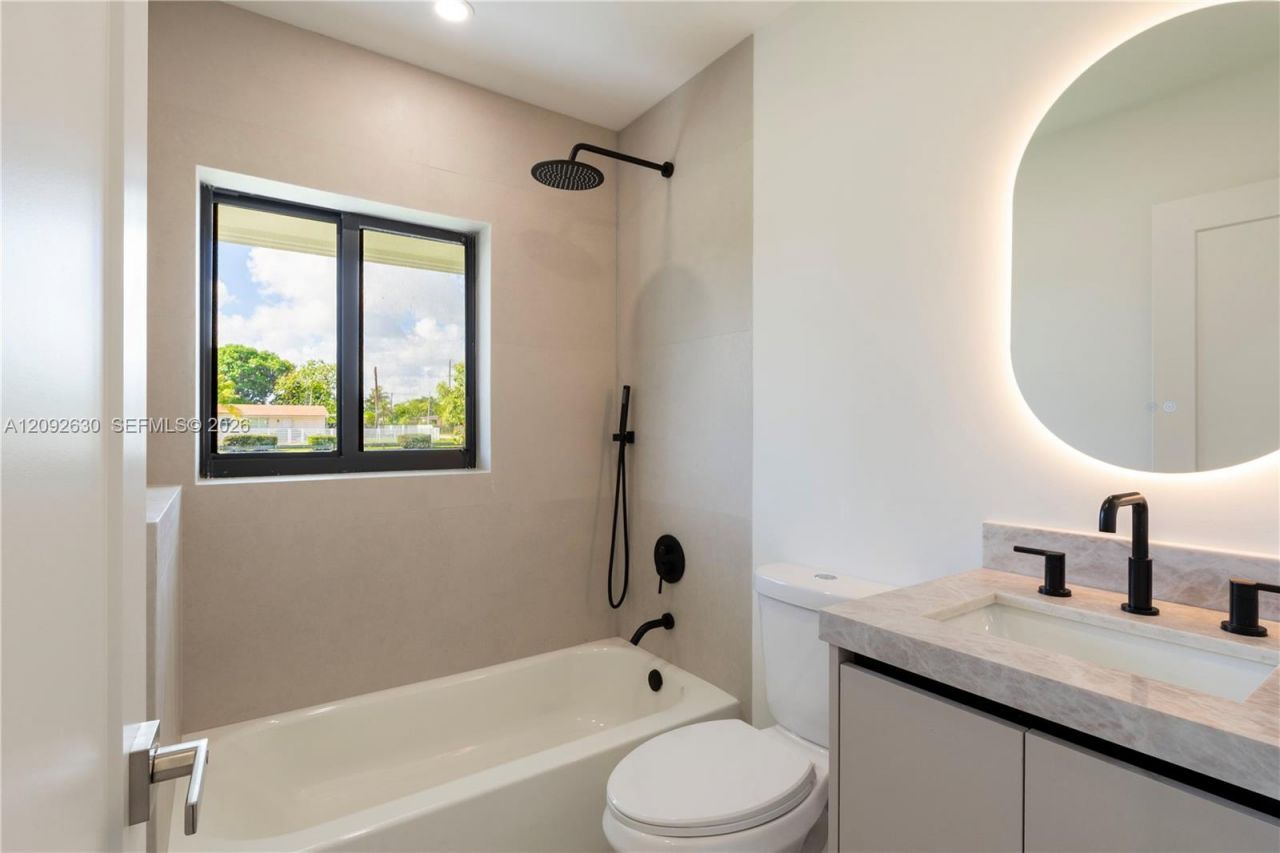3355 NW 180th St, Miami Gardens, FL 33056 Photo
