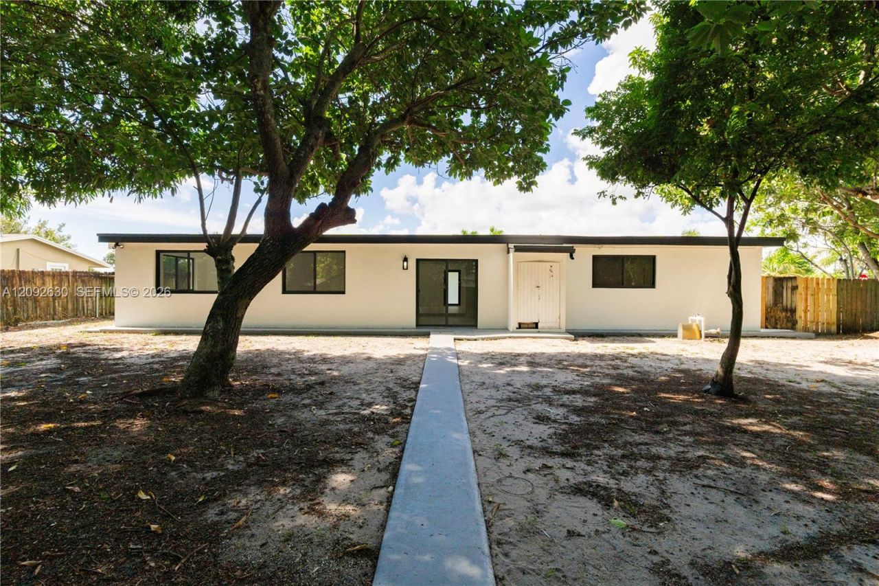3355 NW 180th St, Miami Gardens, FL 33056 Photo