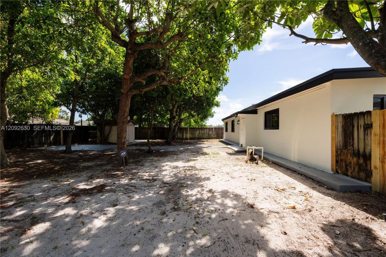3355 NW 180th St, Miami Gardens, FL 33056 Photo